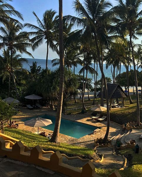 Kinasi Lodge