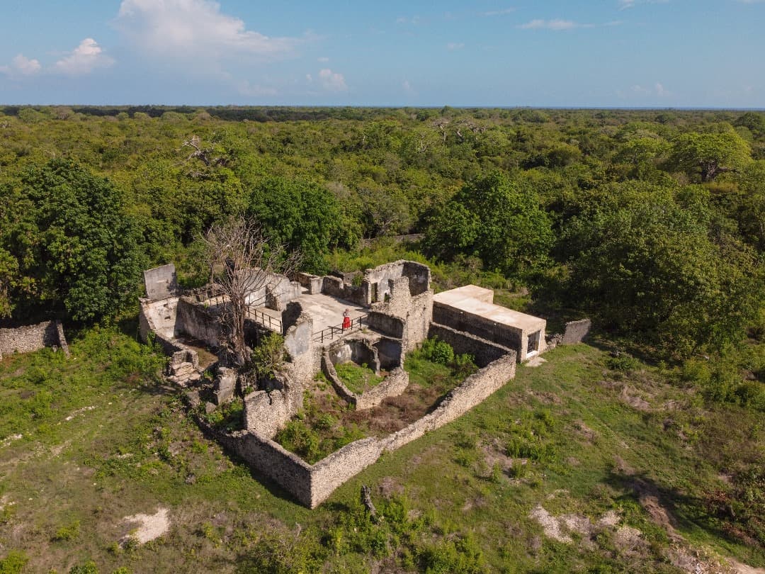 Juani Island & Ancient Ruins Tour 3